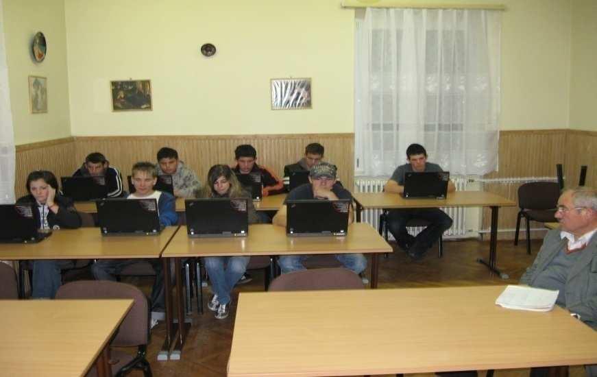külső megjelenését a városközpont többi épületének stílusához igazították.