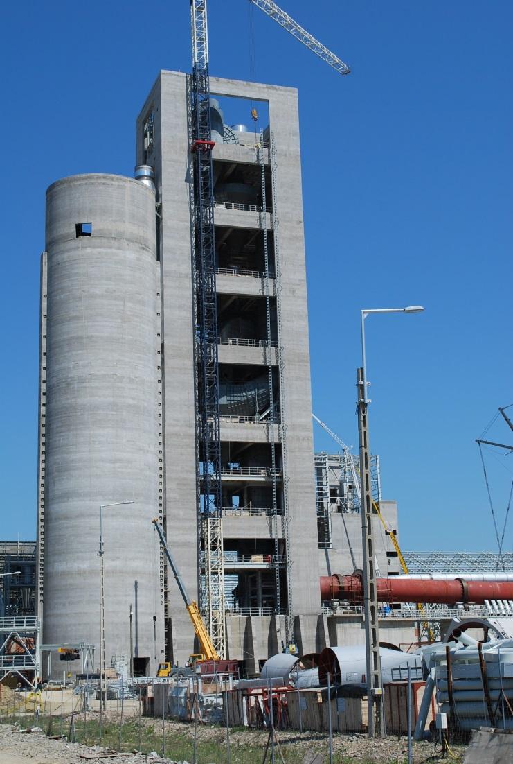 1.1. Új szerkezetek Királyegyháza, Nostra cementgyár nyersliszt siló: Htot=70m,