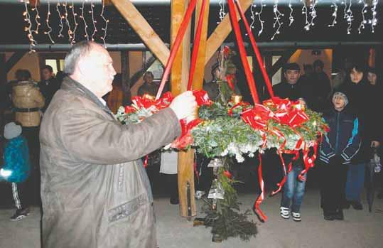14 ÚJSÁG PÉNTEK, 2014. december 12.