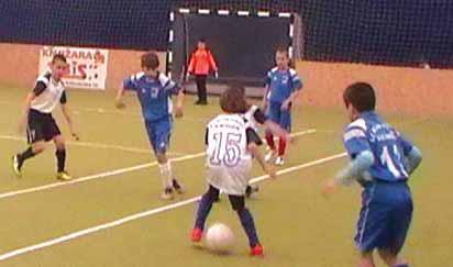 kikindske SPORT 17 PODRUČNA LIGA SKROMAN UČINAK BAŠAIDSKE VOJVODINE Vukobrat: Moramo vratiti naše igrače Trener Vojvodine smatra da i dalje postoji nada da klub može opstati u ligi, ali je preudslov