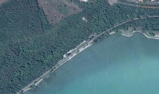 TIHANY VÍZPART-REHABILITÁCIÓS TANULMÁNYTERV MÓDOSÍTÁSÁT MEGALAPOZÓ TERV 18 Az 1697, 1698, 1782 és 1783 hrsz-ú ingatlanok közterületi kapcsolatainak rendezése érdekében az Önkormányzat javasolja, hogy