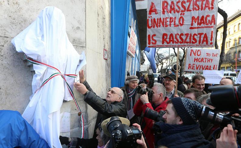 Antiszemita gyűlölet-cselekmények 2016. február BRÜSSZEL INTÉZET A Magyar Politikai Elítéltek Közössége február 25- ére tervezte Budapesten Donáth György politikus mellszobrának felavatását.