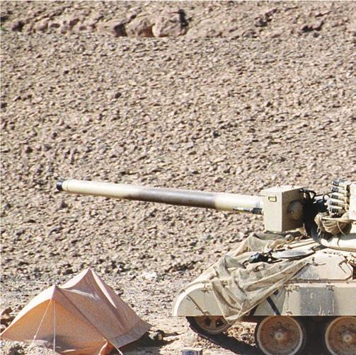 15. ábra. AMX 30B Harckocsi a sivatagban Kelecsényi István Franciák az 1990-es öbölháborúban A Daguet hadművelet II.