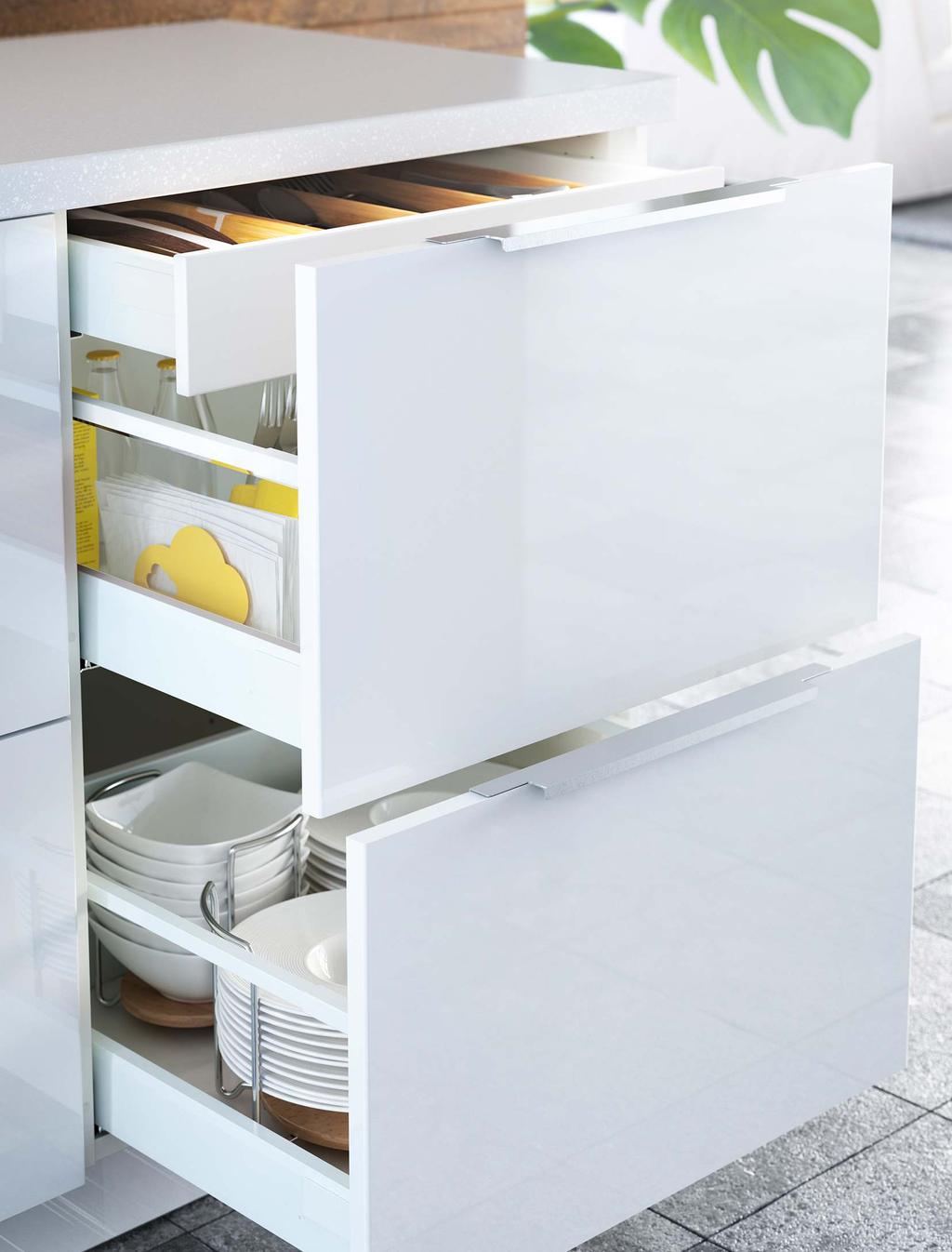 Vásárolj IKEA konyhát és élvezd a felhőtlen nyugalmat! Az IKEA konyhák könnyen megbirkóznak a mindennapok kihívásaival. Nap mint nap, évről évre.