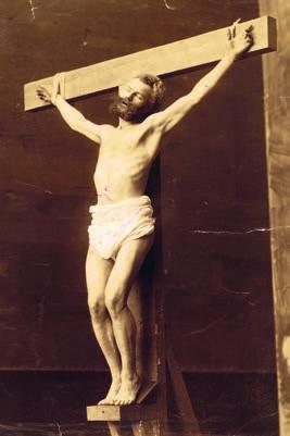 Munkácsy a keresztfán. Fotótanulmány a Golgota című képhez (1882 1883; fotó: De Suse; Munkácsy Mihály Múzeum) Rex Iudeorum, rövidítve INRI, azaz a Názáreti Jézus a zsidók királya.