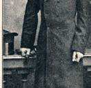 2 Gróf Andrássy Gyula kétszeres életnagyságú bronz lovasszobrát 1906-ban leplezték le. Élete azonban viszonylag rövid volt. A II.