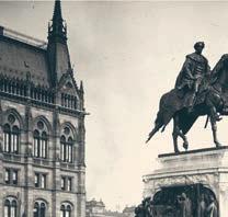 október 23-án a forradalmi események elsodorták. Ma ismét áll Gróf Andrássy Gyula szobra. 2016.