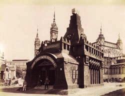 Munkácsy és felesége díszmagyarban (1896; fotó:
