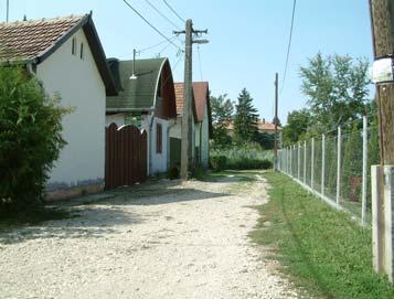 A holtág és a település térbeli, eszmei kapcsolata holtágak funkciói A város felé eső holtágak partjain, a nagy Körös város felé eső szélein, a gát és a házak között még be nem épített ligetes
