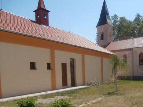 Megkezdtük az öreg iskola épületének rekonstrukcióját új tetőcserép, ablakok, ajtók cseréje, víz-, gáz bevezetése, az épület