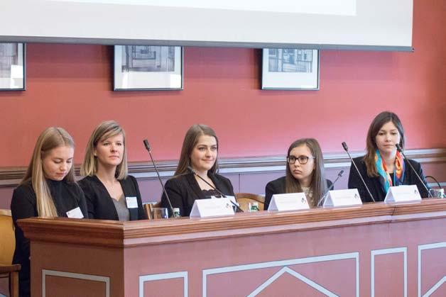 A TestüLET MűködÉSE Erika volt, aki az alternatív vitarendezés oktatási kereteinek feltérképezésén túl a jövőbeli tervekről, a további fejlődési lehetőségekről is kérdezte a beszélgetés résztvevőit.