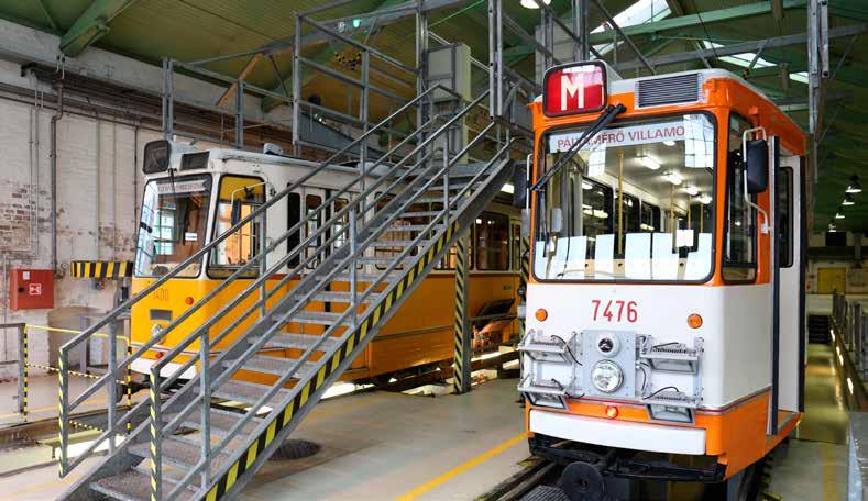 VASÚTI ÜZEMELTETÉSI IGAZGATÓSÁG 19 már a tervezett élettartamán túl üzemeltetett orosz típusú EV és 81-es családból származó metrókocsik, valamint a felújított orosz járművek végezték az