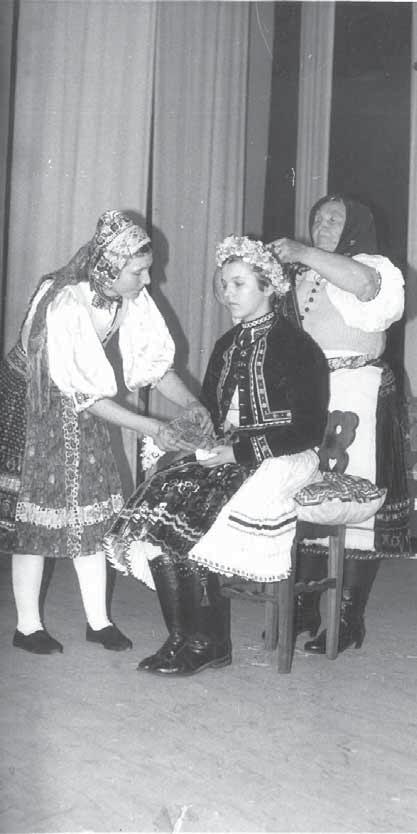 OBRAZOVÁ PRÍLOHA Obrazová príloha z výskumu ľudového odevu