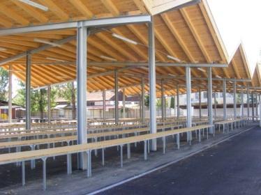 Szükséges egy információs stand, ahol elmagyarázható a látogatóknak a Hulladékcsökkentési Hét, valamint az