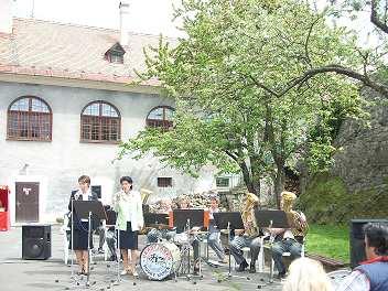 01.04.2008 Vernisáž výstavy obrazov Cesty niekam.