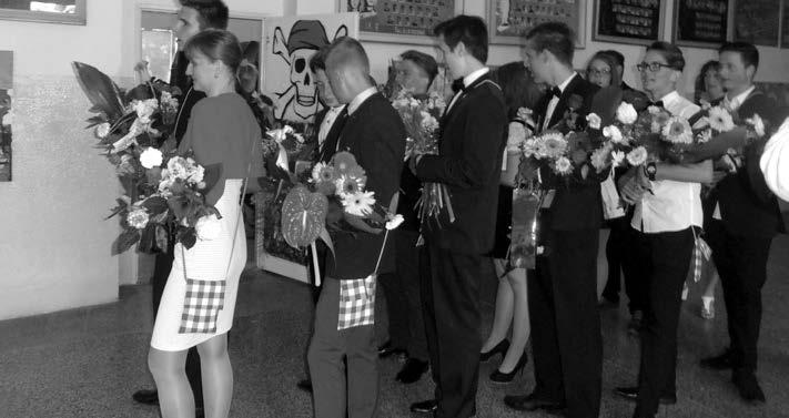 Ennek fényében szeretnénk az idei nagysikerű bál támogatóinak még egyszer köszönetet mondani minden segítségért, mert az ő önzetlen segítségükkel gondolhattunk arra, hogy egy ilyen projekthez