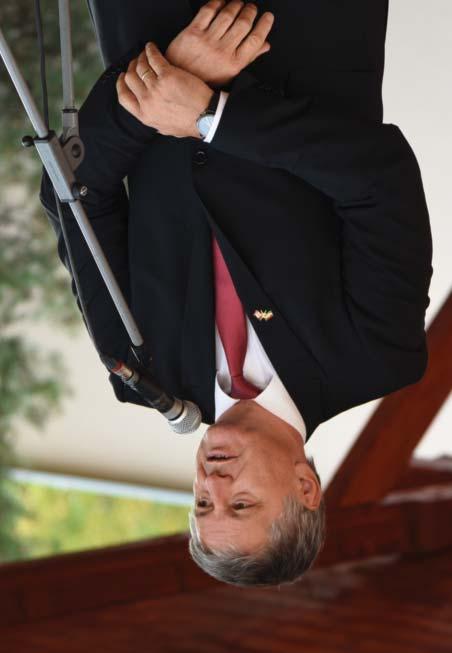 források elnyerését hátráltatták.