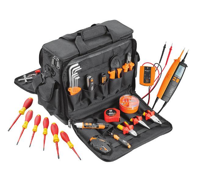 Rendelési szám: 260240000 Szerszámcsomag táskával - P BAG XL SET4 0,08 0 mm 2 900540000 AM 25 Csupaszolószerszám 6 25 mm 2 körkeresztmetszetű kábelhez 445070000 PZ 0 HEX Krimpelőszerszám