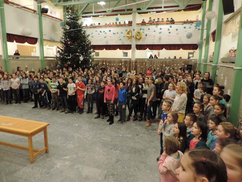 Idegen nyelvi hét (éneklés, városismereti vetélkedő, nyelvi