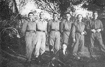 10. sz. kép: Magyar ejtőernyős katonák 1941-ben. Jobbról a második: Belkovics Kálmán (Patric). A Délvidéken 11.000 négyzetkilométeres terület és 1 millió fő került vissza az anyaországhoz.