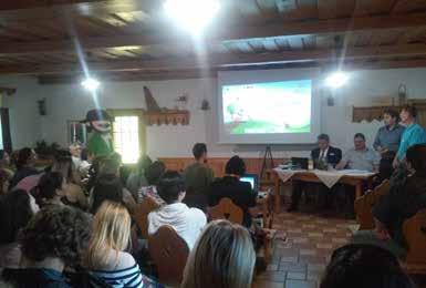 Delegacijo so sestavljali župan mesta Kdyně Jan Löffelmann, direktorica LAS Český les Sylva Heidlerová s kolegi in njihovi lokalni čebelarji.