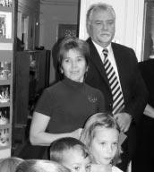 óvoda életét. Most egy különleges és nagyon szépen megrendezett kiállítással emlékeztek meg a jubileumi ünnepségen az eltelt idõkrõl.