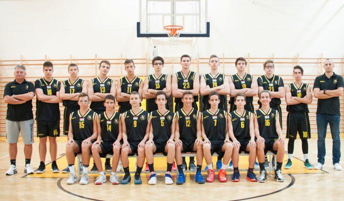 Kadett (U16) fiú csapat Álló sor (balról): Varga István (), Muránszky Márk, Imolay Ákos, Uhlik Bálint, Lukácsy Márk, Szük Zsombor, Vámos Ádám, Kerti Patrik Bende, Kolok Balázs, Vasas Máté Brunó,
