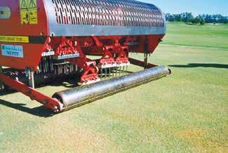 A lazítótűk, vagy más néven ceruzatüskék használata egy olyan eljárás, amely a legkevésbé károsítja a golfpályák green területeit.