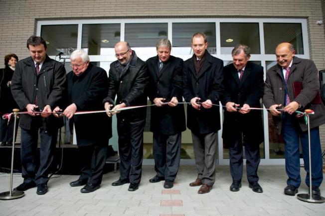 kialakításra. A projekt 2010-ben kezdődött, az épület építése 2012. márciusában indult.