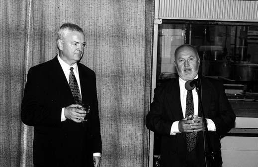 Heinemann Zoltán, a Leobeni Montanuniversität tanszékvezetõ egyetemi tanára, dr. Ivo Steiner és dr.