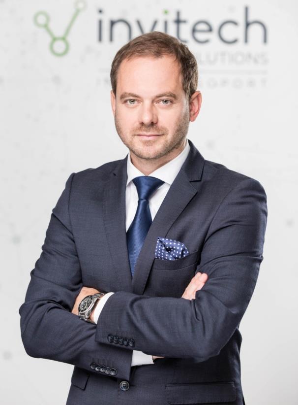 Dr. Fazekas Balázs 2017 nyara óta az Invitel Csoport jogi és szabályozási igazgatója, aki ezen minőségében a csoport jogi megfelelésével összefüggő területeknek is vezetője.