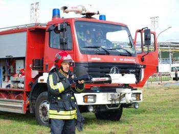 Belső védelmi terv gyakorlat Komáromban 2013.05.08. Május 8-án a belső védelmi terv gyakorlat zajlott egy komáromi felső küszöbértékű veszélyes üzemben.