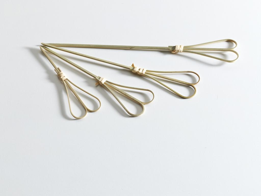 végű, 15 cm Bamboo stick with split tip, 15 cm 914112 Bambusz pálca, hurokkal, 7 cm Bamboo