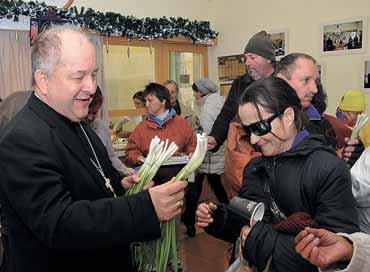 wojtyla2016jo.qxd 2016.03.04. 11:33 Page 3 3 A Katolikus Egyházban 2016 az Isteni Irgalmasság Éve, jelentette be Ferenc pápa. Errõl is szólt hallgatóságának legutóbb dr.