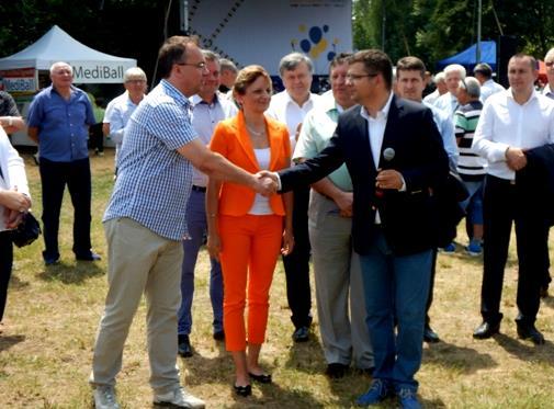 helyettes államtitkár, Kovács Imre, az RCH elnök-vezérigazgatója, Csépke András, a