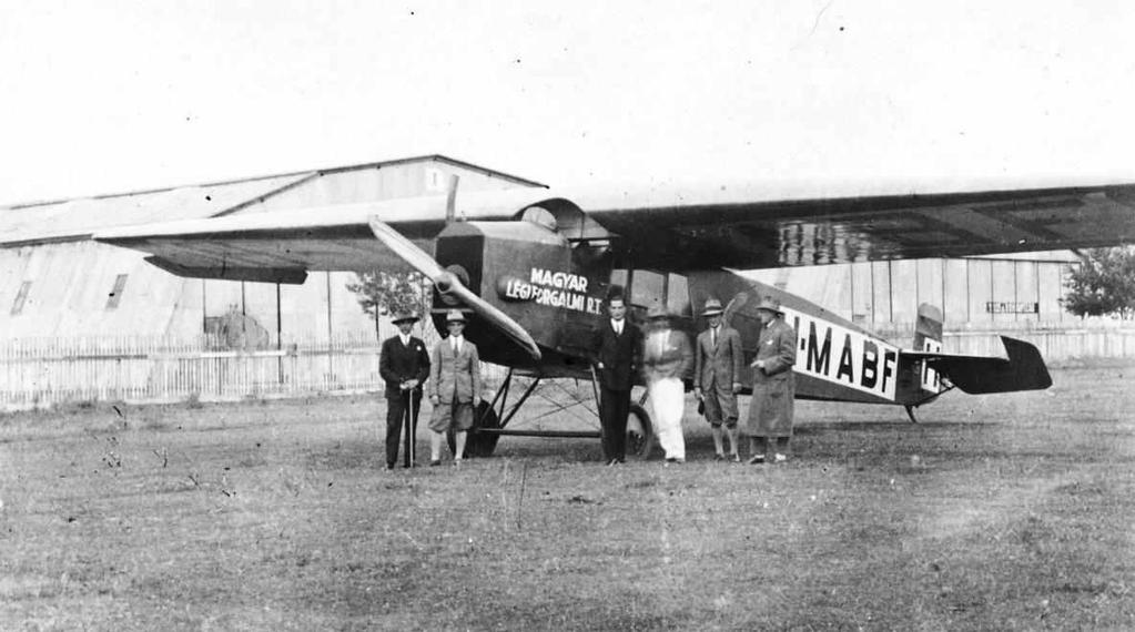 Az I. világháború befejezését követően 1920. február 11-én, Budapesten megalakult a Magyar Aeroforgalmi Rt. (MAEFORT).