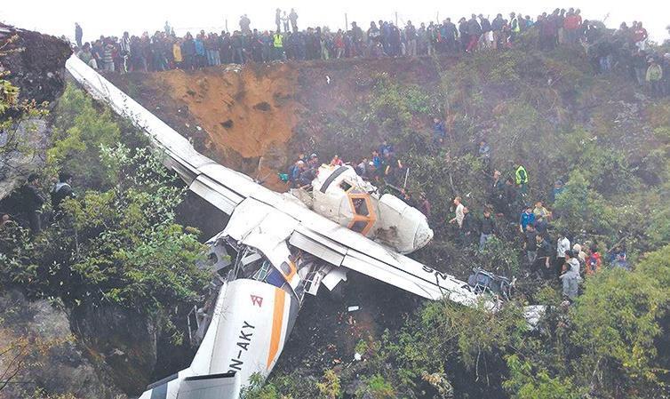 SUMMIT AIR (TEHER) L-410 LUKLA / NEPÁL 2017. máj. 27.