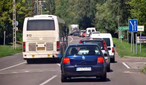 A gépkocsival érkezők nem lazíthatnak és szórakozhatnak kötetlenül az alkoholtilalom miatt, a tömegközlekedés pedig a régióban katasztrofális.