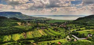 A világ egyik legszebb látványa a Balaton Felvidéki panoráma nyújtja azt a csodálatos