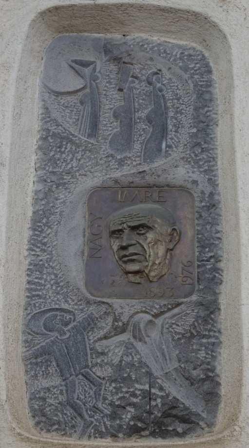 NAGY IMRE DOMBORMŰ A domborművön látható: Zsögödi Nagy Imre (Csíkzsögöd, 1893 - Csíkszereda, 1976) festőművész, Iskolánk névadója A