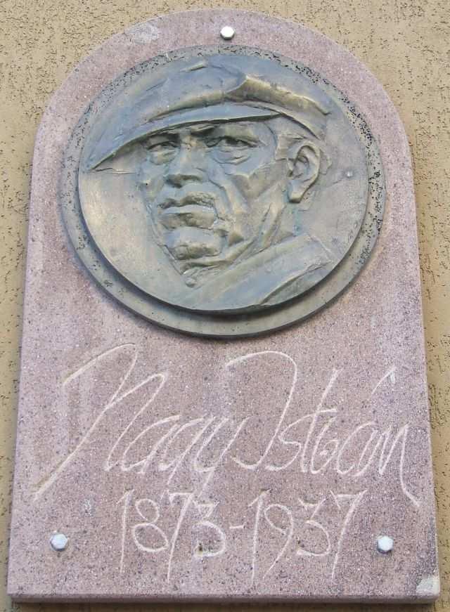 NAGY ISTVÁN EMLÉKTÁBLA I.