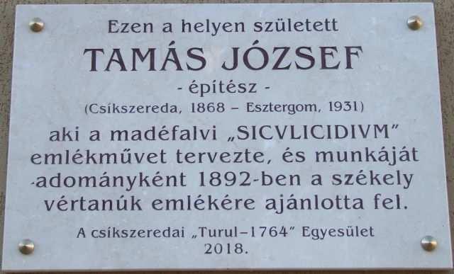 emlékmű tervezője Az emléktáblát készítette: Bara Barnabás, 2018