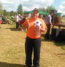 Faddi Hírek 19 sport Létezik még ilyen is Szabó István, Pongó papa, valamint Novák Attila kezdeményezésének jóvoltából 2012 tavaszán megalakult a Locomotív 0-24 labdarúgó csapat, melyben nagy szerepe