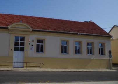 Védendő az épület tömege, a beépítés módja Közepes Felvétel ideje: 2017. 08.10.