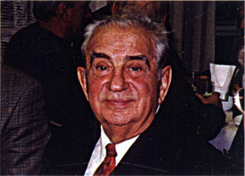 1947-ben az akkor megalakult, Lengyel Lajos vezette Nyomdaipari Igazgatóságon folytatta munkáját, majd az Ipari Minisztériumban lett főelőadó.