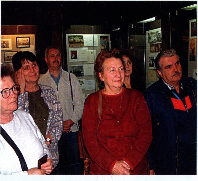 Országos Tipográfiai Kiállítást (1987, 1990), az Inter-Typo Plakát (1996), majd az Inter Reklám- Hirdetések (2000) nemzetközi kiállításokat. 1937.