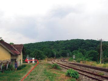 vasúti átjáróhoz (K-84).