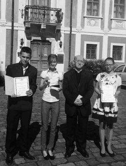 A világnapot megelőző egész hét ennek szellemében telt, hiszen a kórházhigiénés felügyelő vezetésével immáron sokadszorra ült össze a team, amelyen a fő napirendi pont a világnap és az azzal