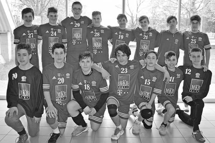 SPORT TAPOLCAI ÚJSÁG - 7 Bronzérem kéziben A Telekom Veszprém Tapolca U12-es csapata.