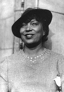1 Zora Neale Hurston amerikai író, néprajzkutató (1891 1960) Research is formalized curiosity.